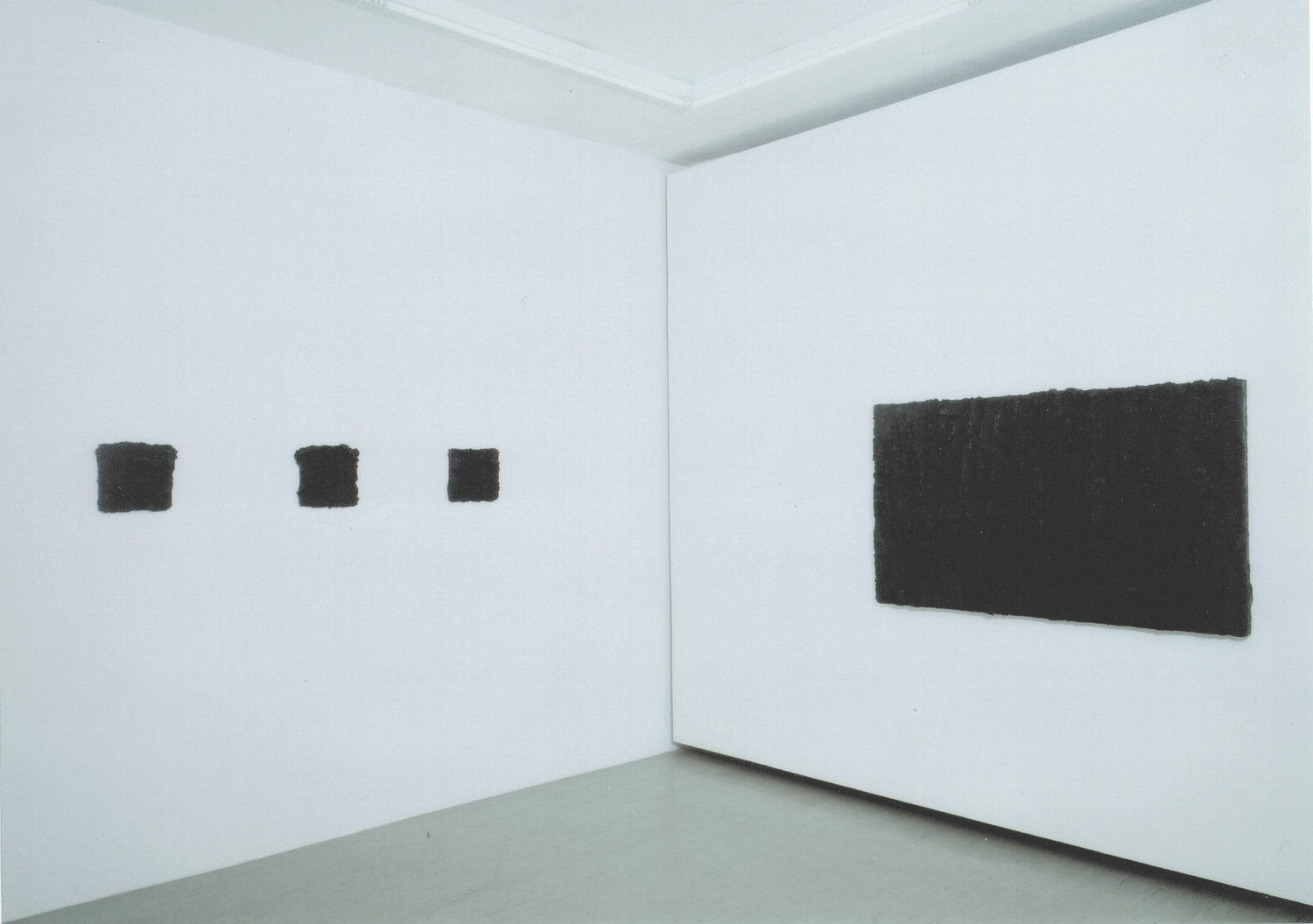 Ausstellungsansicht Galerie Klaus Braun 2000 - Matthias Lutzeyer