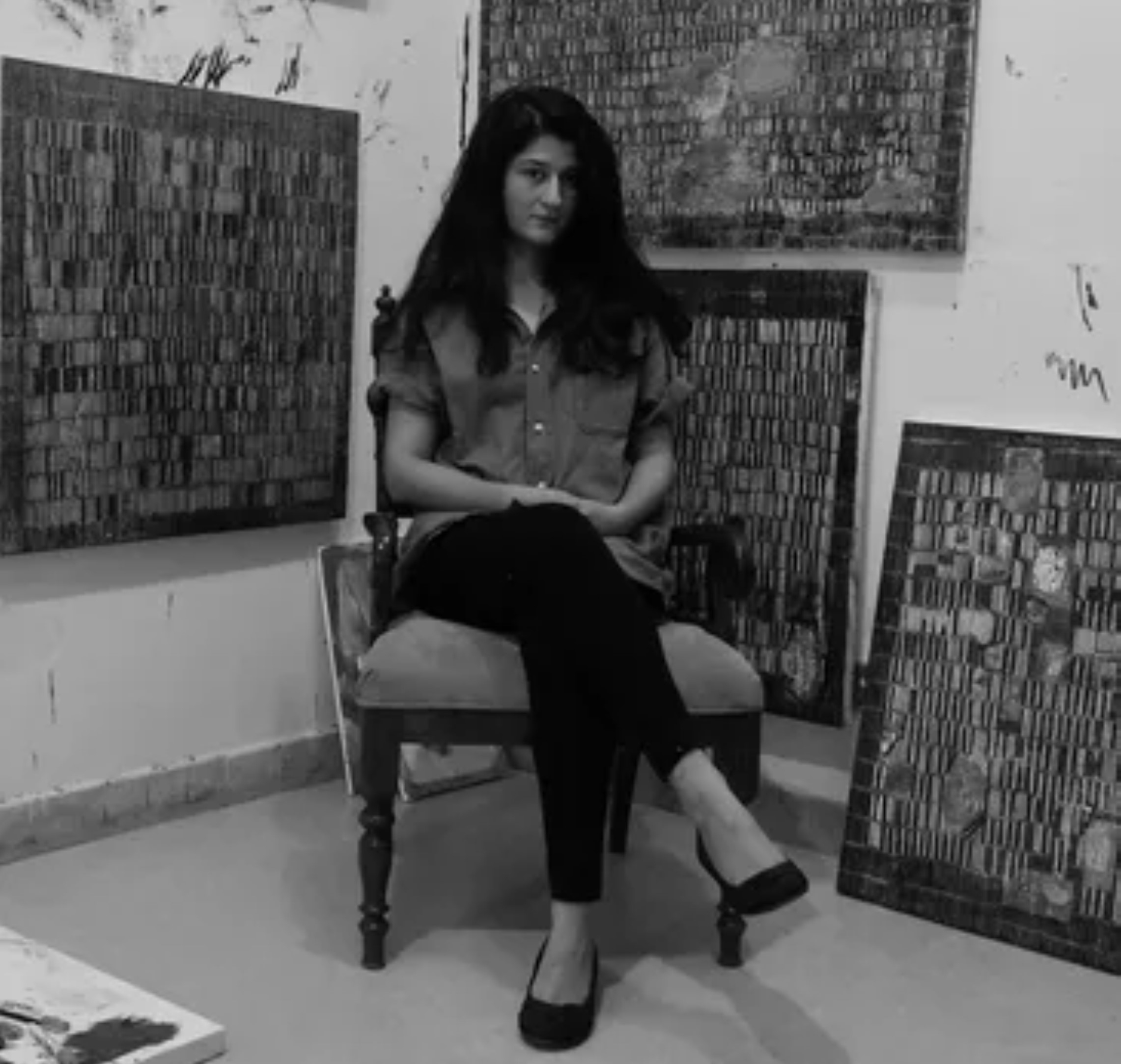 Naqsh Raj in the studio, Pakistan | Galerie Klaus Braun