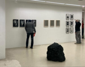 Ausstellungsansicht 20245 AKKU | Matthias Lutzeyer