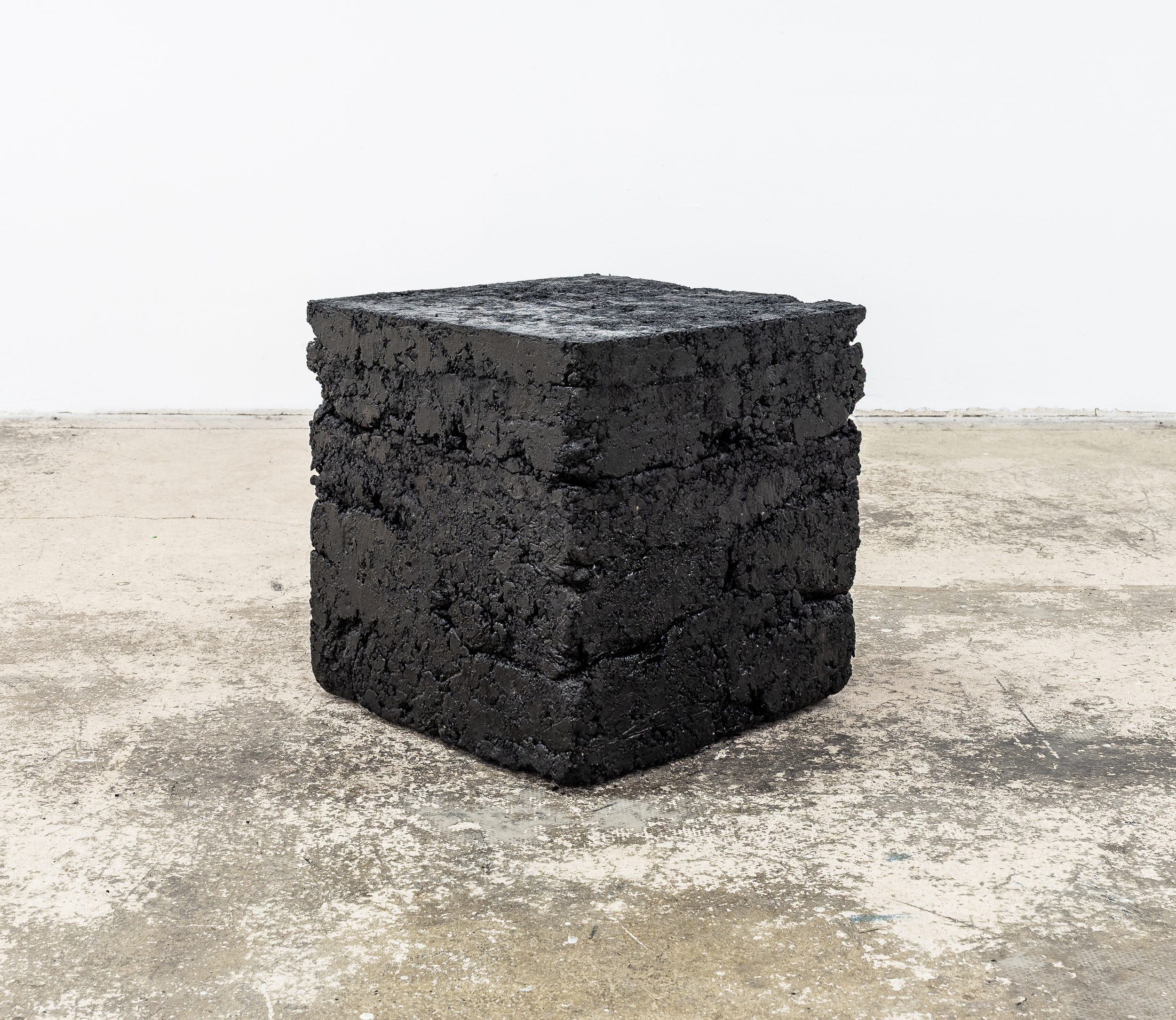 Matthias Lutzeyer, Farbwürfel 50cm, at Galerie Braun